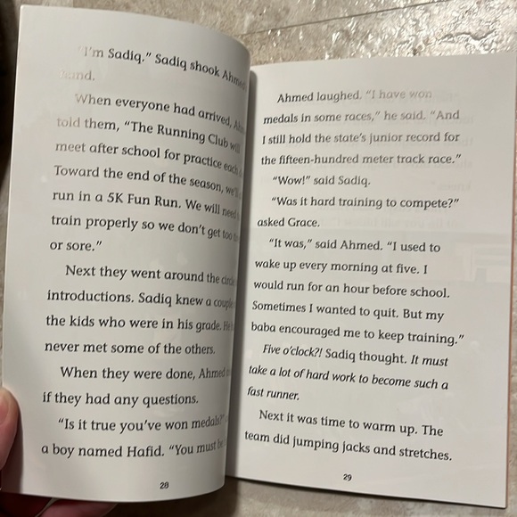 Sadiq and the Fun Run. By Siman Nuurali. Paperback book. - Picture 11 of 14